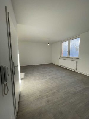 Erstbezug: Großzügig geschnittene Traumwohnung – ideal für Singles