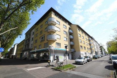 WG geeignete 4 Zimmer-Wohnung in Karlsruhe-Südstadt zu vermieten