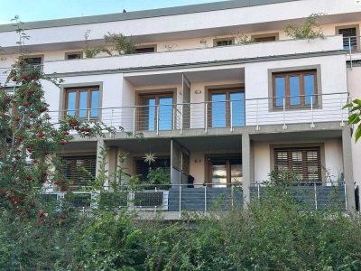 Grünes Wohnglück- 3 Zimmer-Oase mit großem Balkon