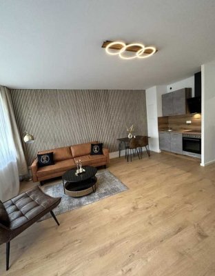 Helles, modern möbliertes Apartment mit Balkon *LUXUS*