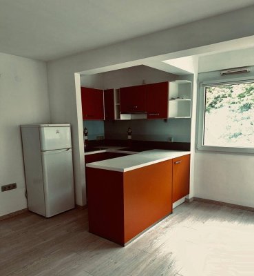 Perfekte Starterwohnung: Garçonnière mit sanierter Ausstattung in Parsch