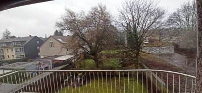 Gepflegte 2-Zimmer-Wohnung mit Balkon im 2. OG in Mülheim-Dümpten