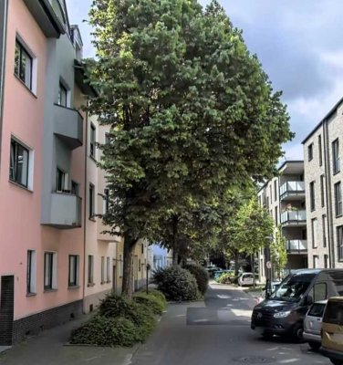 + Charmante 3,5-Zimmerwohnung in gepflegtem Altbau – zentral und ruhig+