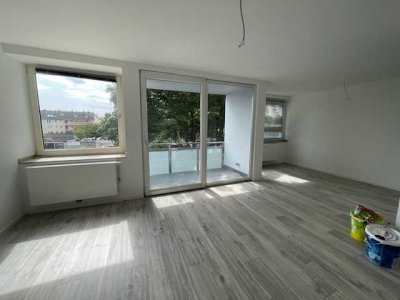 Tolle, großzügige 3-Raum Wohnung*Top renoviert/saniert*Toller Grundriss*2 Balkone! Flottenstraße