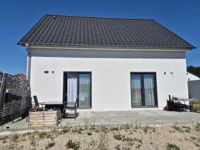 Wärmepumpe, 3-fach Verglasung, Bj. 2021, Energieausweis: A+, Fußbodenheizung.