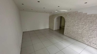 Gepflegte 3,5-Zimmer-Wohnung im 3. OG in Rheydt