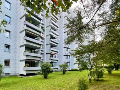 Modernisierte helle Wohnung, 2 Zi., möbliert