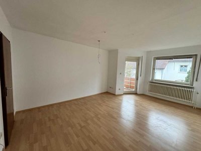 4 ZKB mit Balkon, EBK und 2 Bädern