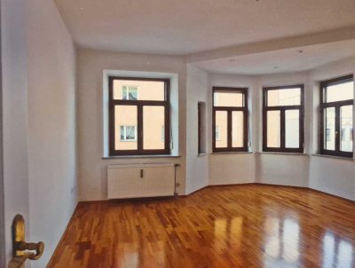 Schöne 2-Zimmer Wohnung mit Balkon im 1. OG in Augsburg Innenstadt