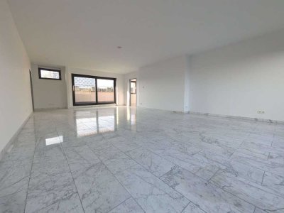Helles Penthouse im Herzen von Mönchengladbach