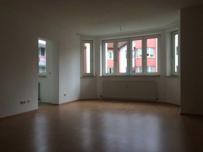 August 2025 frei: 1-Zi.-Wohnung, nähe Zentrum und Uni... "Hölderlinpark"