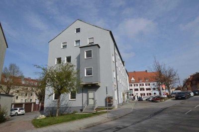 Sanierungsbedürftige multifunktionale 3-Zi.-Büro/Ladenflächen in Regensburg Süd Kumpfmühl