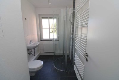 Dusch-Traum-Wohnung im Grünen!!!