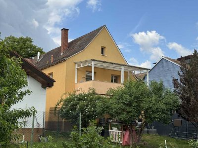 Ruhig gelegene Doppelhaushälfte mit großem Garten