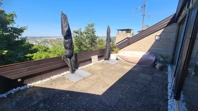 Traumhafte Aussicht! Leonberg 2ZKB , 72m², teilmöbliert