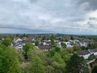 Gepflegte 2-Zimmer-Wohnung mit Balkon und Einbauküche in Freising