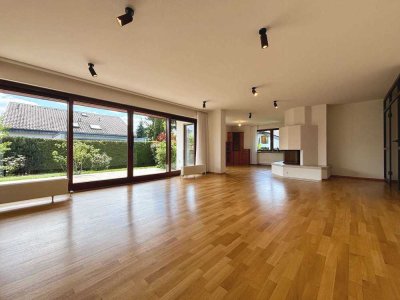 **Wunderschönes, freistehendes Einfamilienhaus in begehrter Lage - TOP gepflegt**
