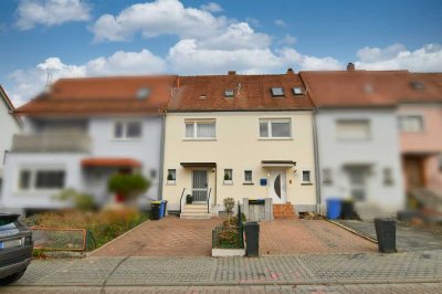 Altstadt-Nähe trifft Panoramablick:
Gemütliches Reihenhäuschen mit Garten und Außenstellplatz