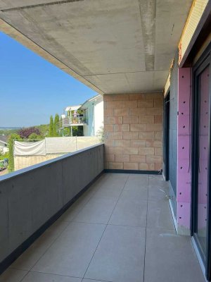 Neubau/Erstbezug: Attraktive 2,5-Zimmer-Wohnung in Eisingen