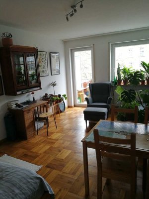 1-Zimmer Wohnung im 2. OG in Karlsruhe mit Balkon