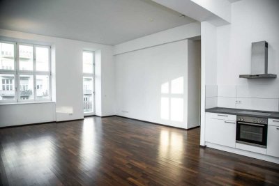 Exklusive 3-Zimmer Wohnung mit Balkon im 1. OG in Berlin Steglitz/Zehlendorf