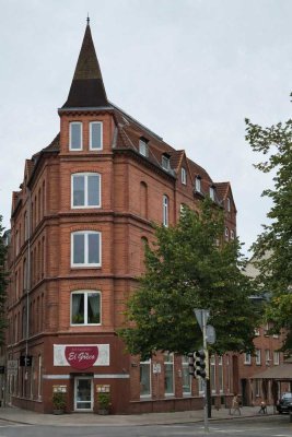 Erstbezug nach Sanierung: Helle 3-Zimmer-Wohnung im 4. OG (Wilhelmsplatz / Schreventeich)