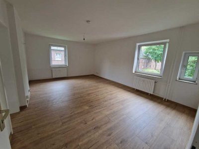 Geräumige und individuell geschnittene 2-Zimmer-Wohnung in Beeck