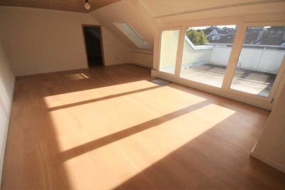 *Highlight !Traumwohnung mit Einbauküche und Dachterrasse*