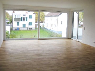 Sonnige 3,5-Zimmer-Wohnung mit geh. Innenausstattung mit Balkon und EBK
