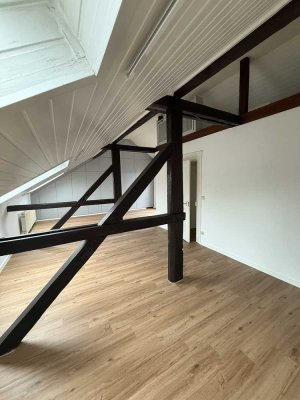 Gemütliche Dachgeschosswohnung im Zentrum von Siegburg