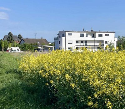 *Provisionsfrei* Neubaujuwel - 4,5 Zimmerwohnung Ortsrandlage mit Balkon