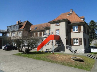 MAISONETTE - Wohnen und Arbeiten - Glasfaseranschluß - ehem. Uniformfabrik Blitz