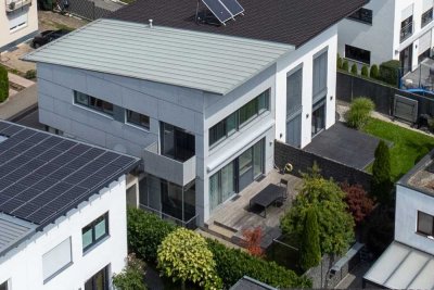 PASSIVHAUS & TOP-ZUSTAND! Schicke Pultdach-Doppelhaushälfte mit Garage in ruhiger Stadtlage