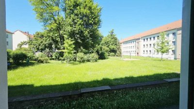 ---einzugsbereit---