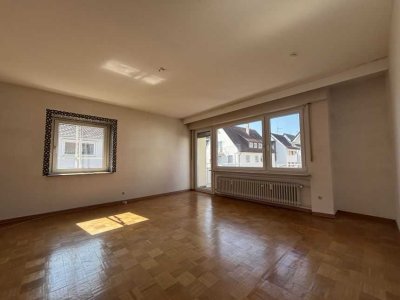 ++freundliche 3- Zimmer Wohnung in guter Lage in Stuttgart-Heumaden++