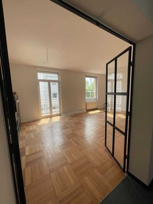 Sanierte 2-Zimmer-Wohnung mit Balkon und EBK in Baden-Baden
