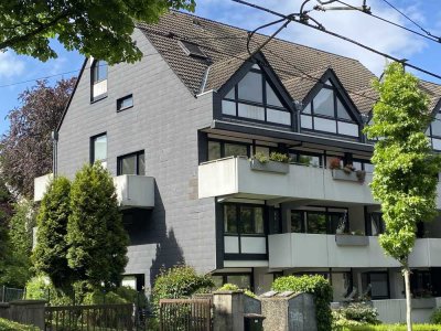Dachgeschosswohnung mit 4 Zimmern in Essen-Bredeney