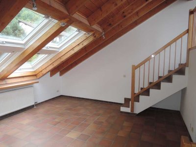 4-Zimmer-Galeriewohnung in Würzburg mit Dachloggia, toller Aussicht auf die Festung und Garage!