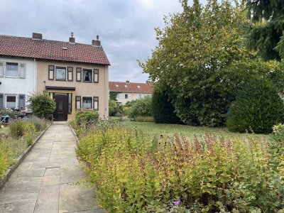 Reihenendhaus in ruhiger, familienfreundlicher Lage mit Garten und Garage