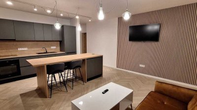 Stilvolle 2-Raum-Wohnung mit Balkon und EBK in Neu-Isenburg