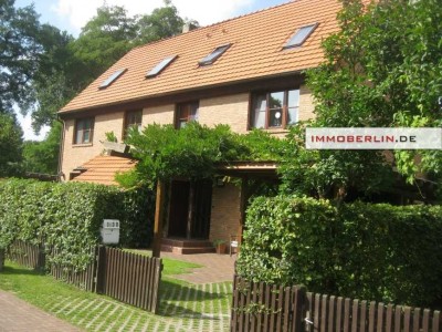 IMMOBERLIN.DE - Sehr schöne Doppelhaushälfte mit Westgarten am Stadtrand nahe der Havel