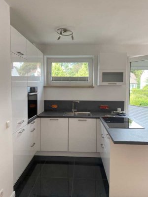 Modernisierte Wohnung mit zwei Zimmern sowie Balkon und EBK in Hamburg
