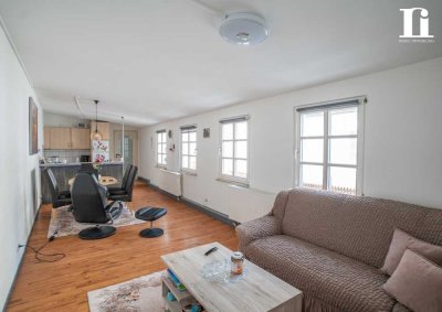 Zentrale 2,5-Zimmer-Wohnung mit Dachterrasse I Direkt am Hugenottenplatz