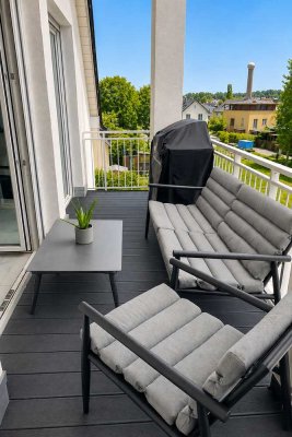 Stilvolle 2.-Zi.- DG-Wohnung (optional: 3. Zi.) mit Balkon und Weitblick  in exklusiver Lage
