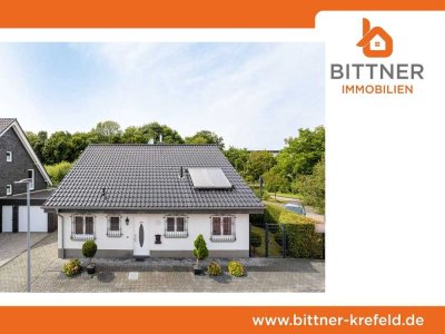 Charmantes EFH mit 126m² Wfl+ 73m² teilausgebautes  DG. Ideal für Familien u. individuelle Projekte.