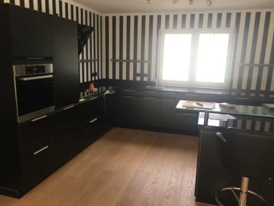 Exklusive Doppelhaushälfte in Dortmund-Süd mit 6 Zimmern