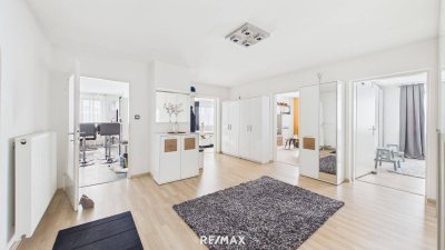 Raumwunder im Top Zustand Möbliert !