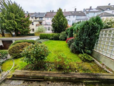 2,5 Raum Erdgeschosswohnung mit eigenem Garten in gehobener Wohngegend Essen Bredeney
