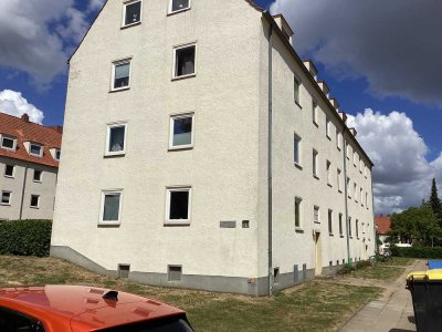 Ihre Zukunft - Ihre Wohnung: interessante 2,5-Zimmer-Dachgeschoss-Wohnung, frisch renoviert und sofo