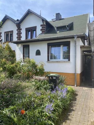 Wurzen * gemütliche DHH mit Garage* 3 Zimmer* 1 Bad* 2 Küchen* zentrale Lage* gepflegt